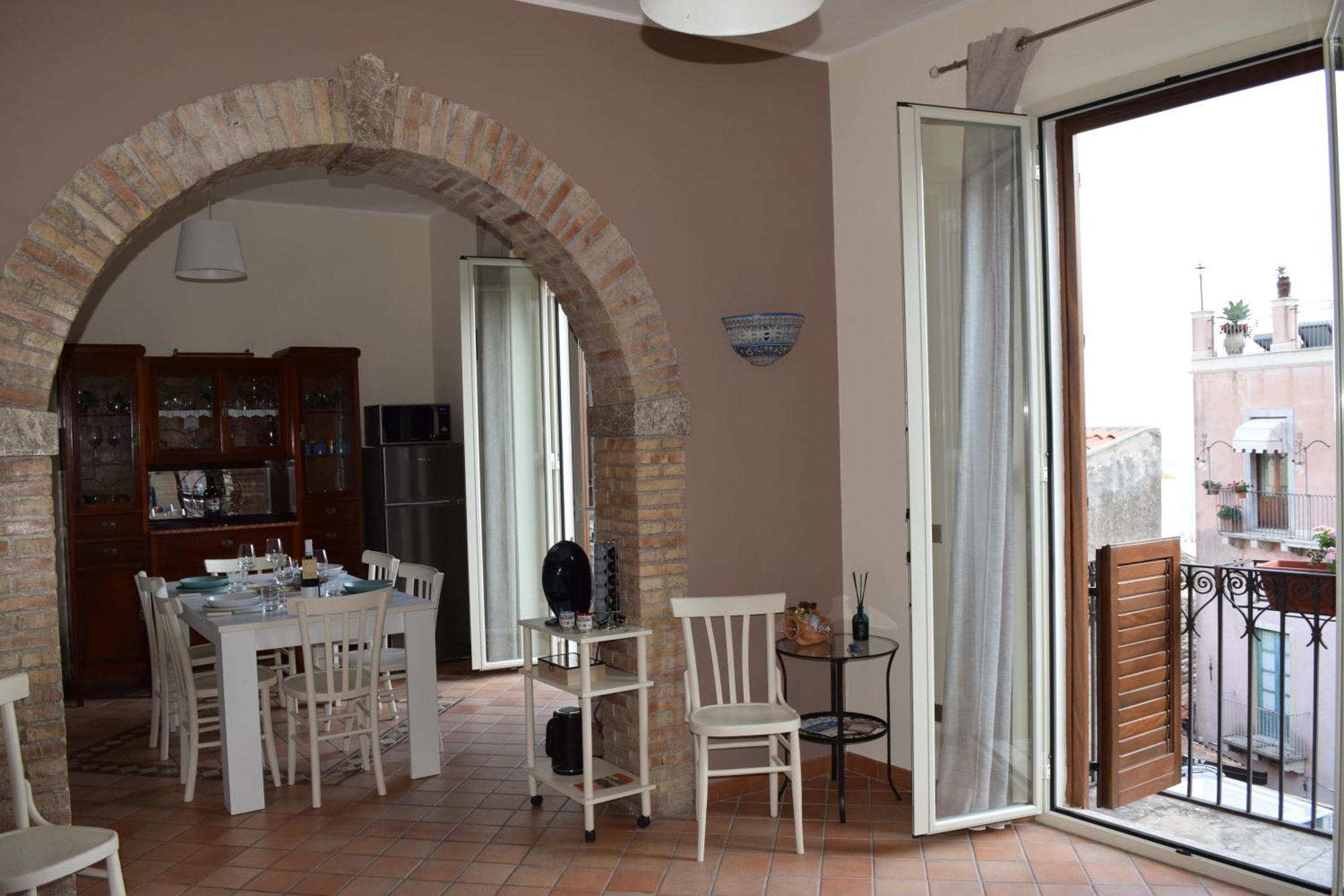 Casa Amelia - Charme In Сasa de vacaciones Taormina